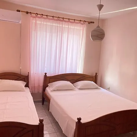 Family Appartamento Himare