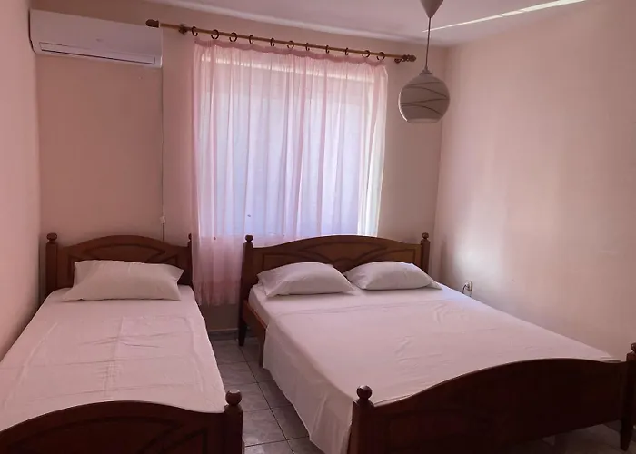 Family Apartman Himara