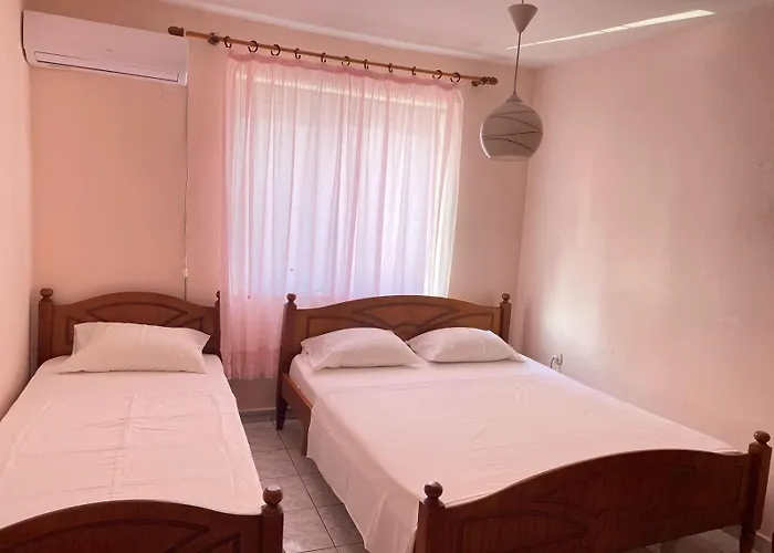 Family Apartman Himara